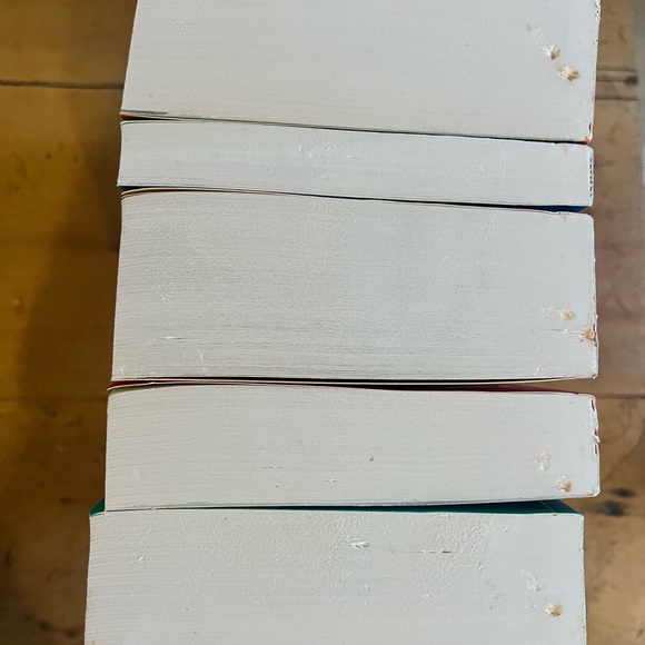 A Court of Thorns and Roses Complete Series - Picture 7 of 7